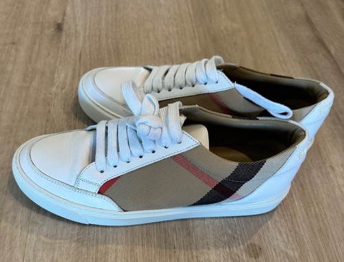 Burberry house check and - check,