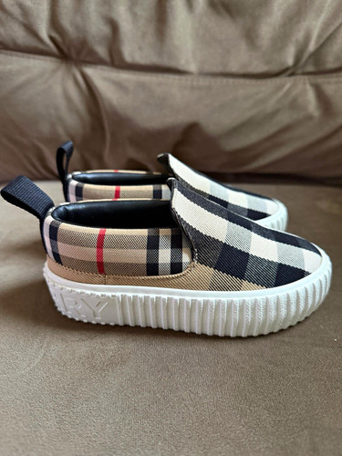 Burberry kids check - check, slip-on
