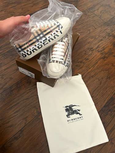 Burberry lace sneakers - burberry, lace-up